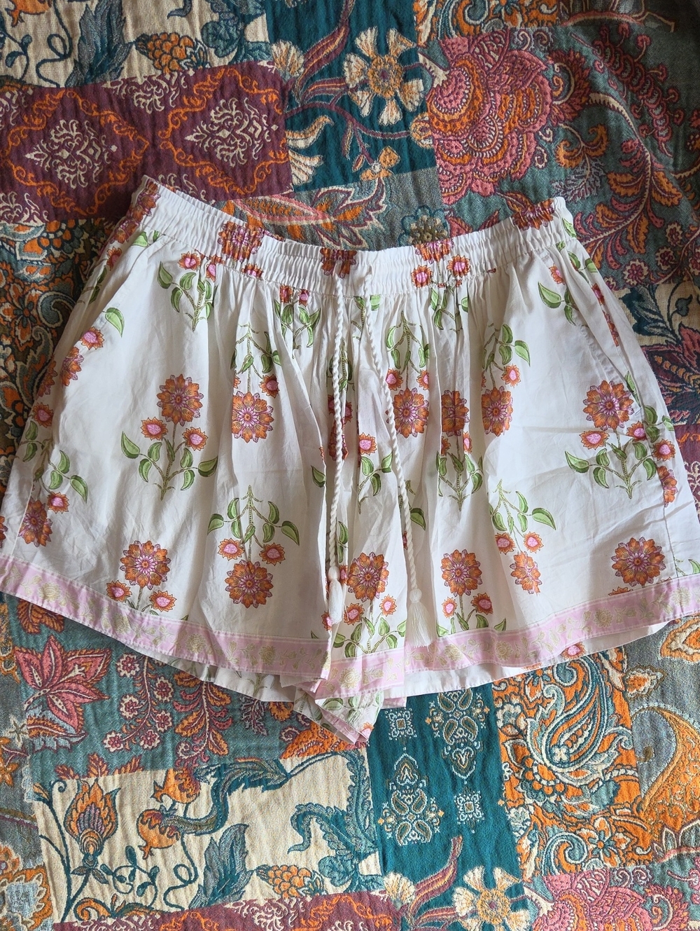 Old Navy White Floral Drawstring Shorts